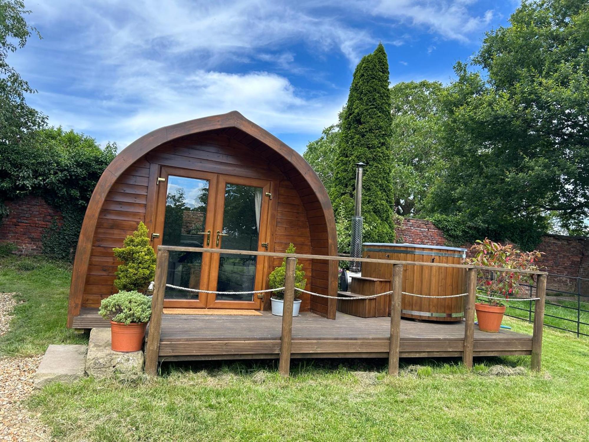 Secluded Cosy Luxury Pod With Wood Fired Hot Tub Ξενοδοχείο Σριούσμπερι Εξωτερικό φωτογραφία